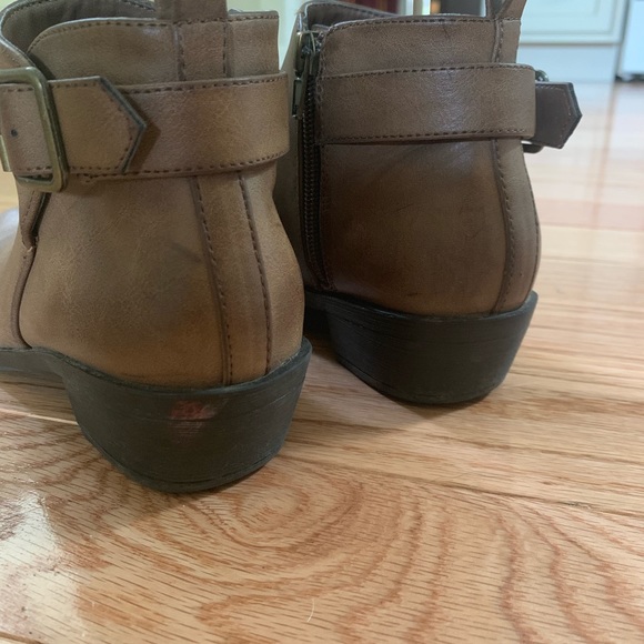 Forever 21 Booties - Picture 6 of 6